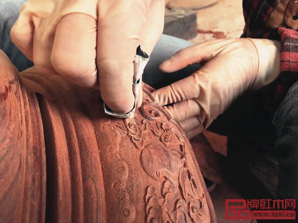 红木家具打磨